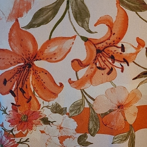 CALVIN KLEIN Botanical Roll-Sleeve Utility Blouse, Size Small - Picture 10 of 14